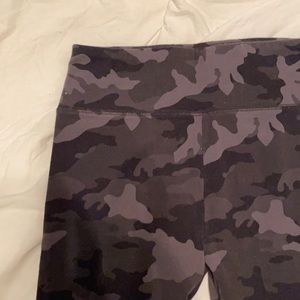 camo leggings